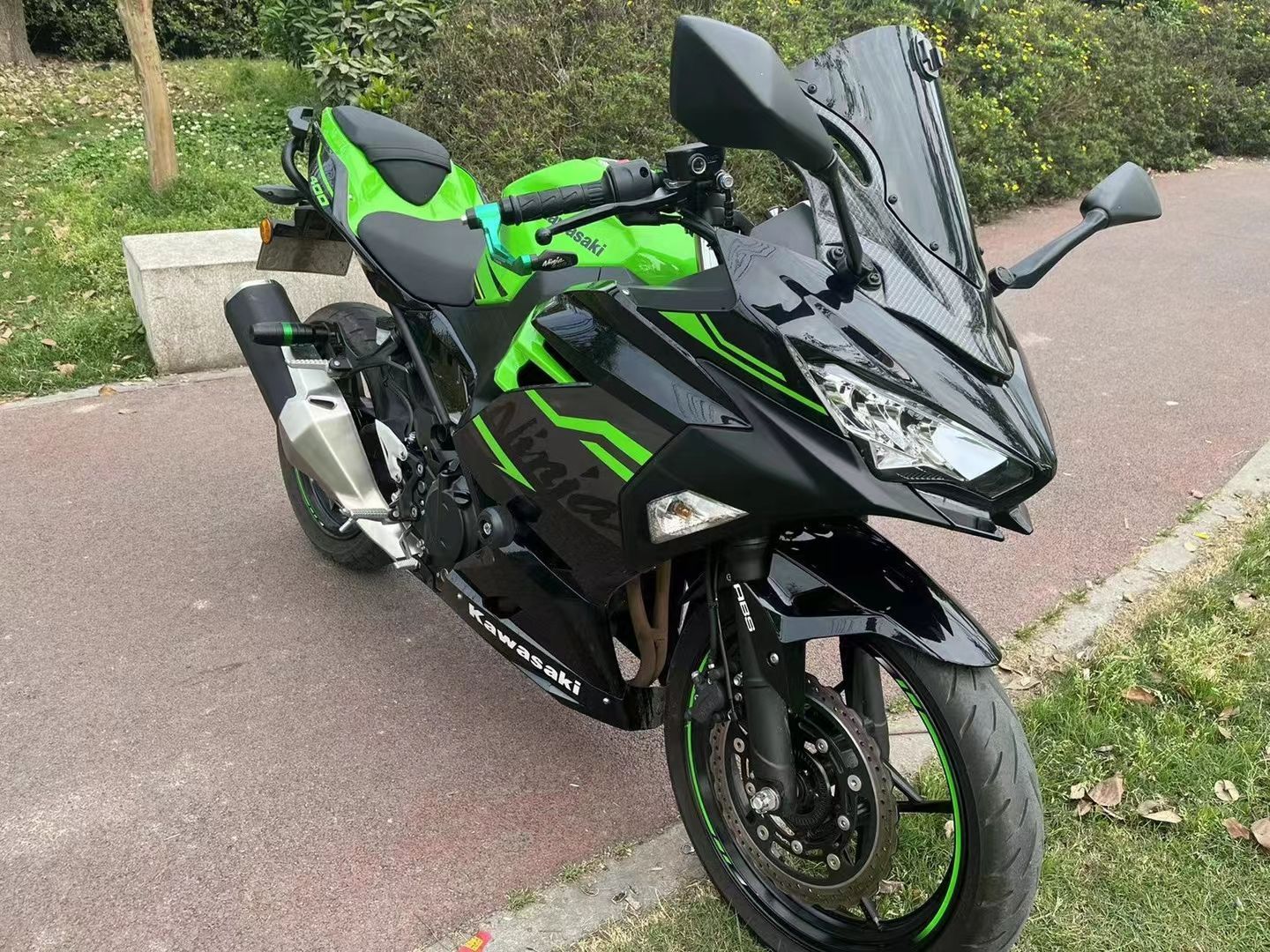 二手摩托车川崎 ninja 400