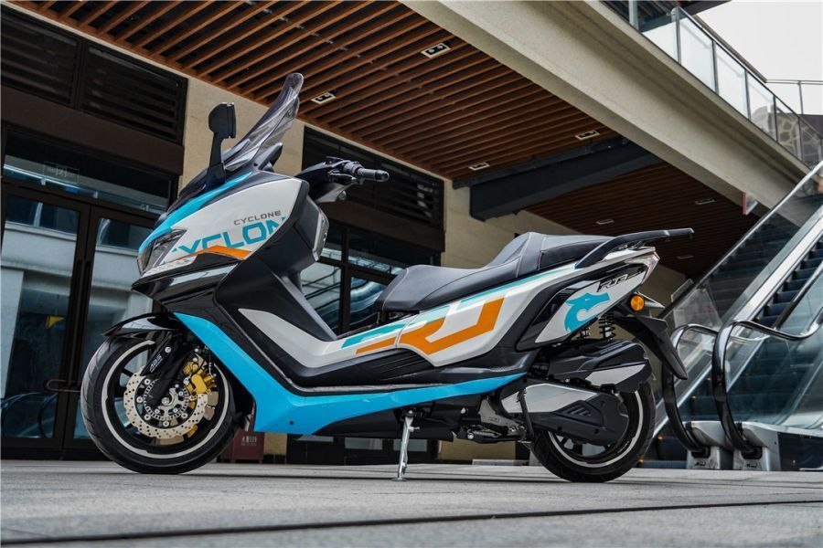 移动的大沙发,22款rt3动态评测,摩托范-哈罗摩托