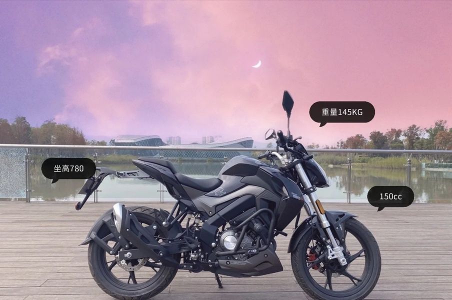 女生的第一辆摩托贝纳利小迅龙ben150s
