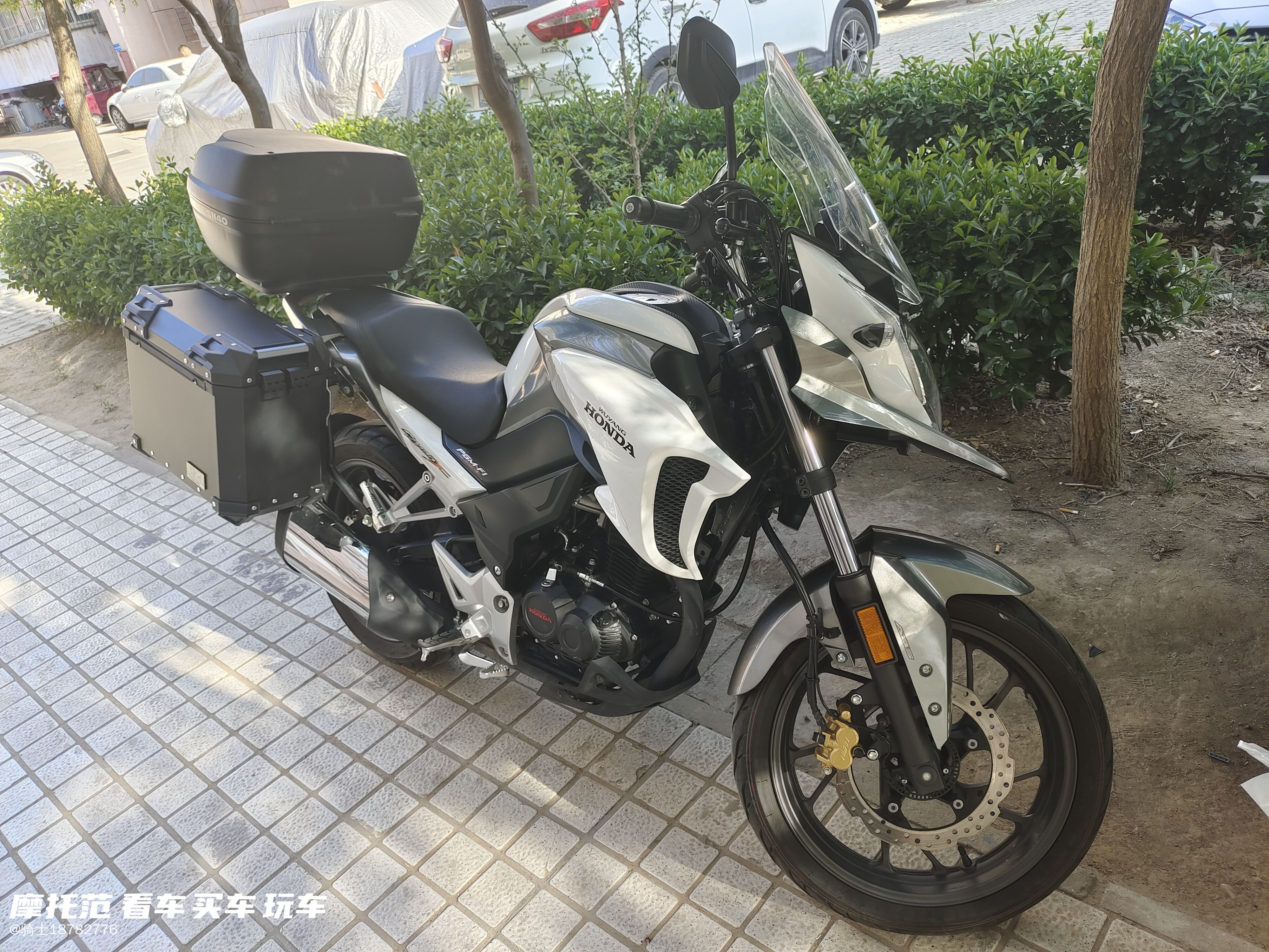 二手摩托车五羊本田 猛鸷 cb190x