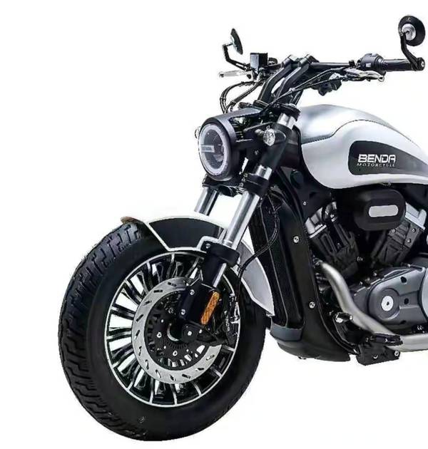 主要代步,2~3万左右轮胎宽的太子摩托车,有哪些推荐?