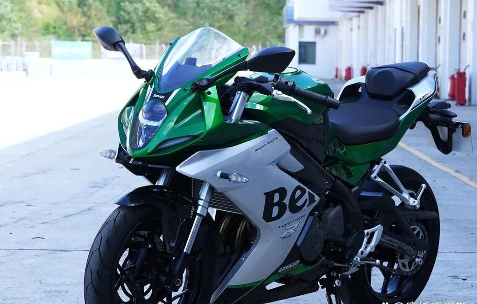 仿赛入门之贝纳利龙卷风tornado252r