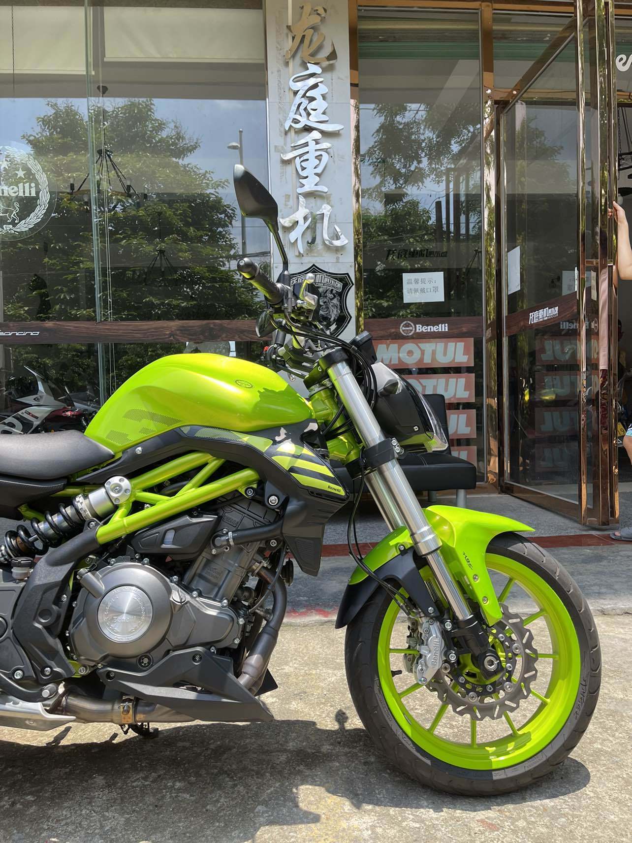 二手摩托车贝纳利 蓝宝龙 bn302s