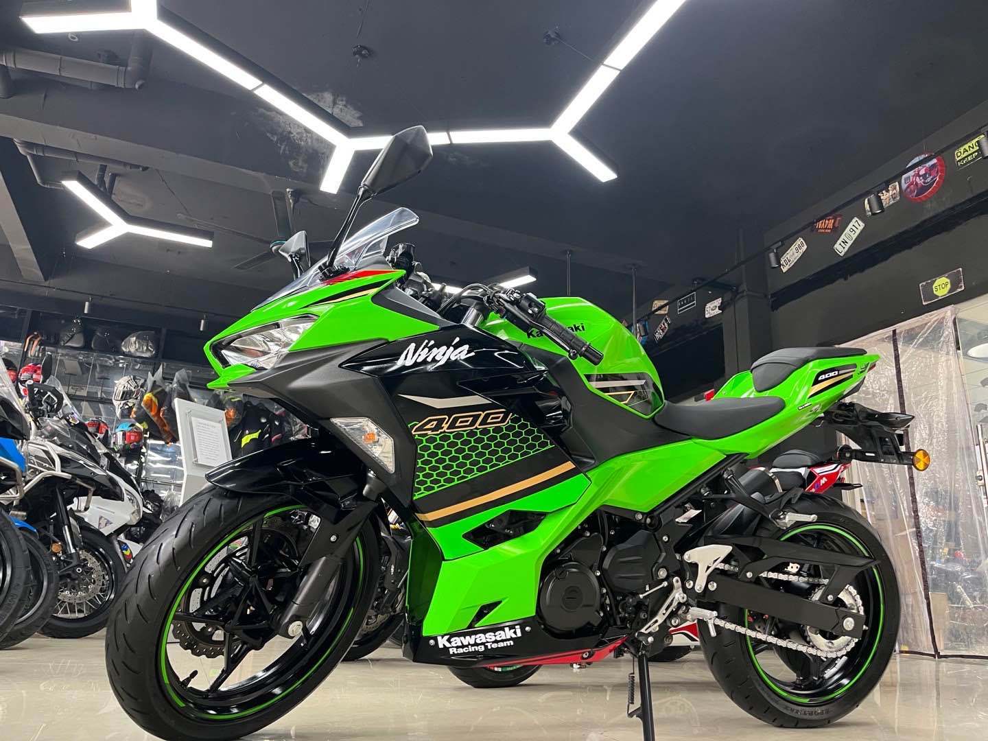 二手摩托車川崎 ninja 400