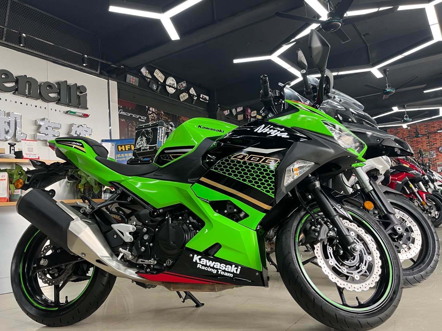 二手摩托車川崎 ninja 400