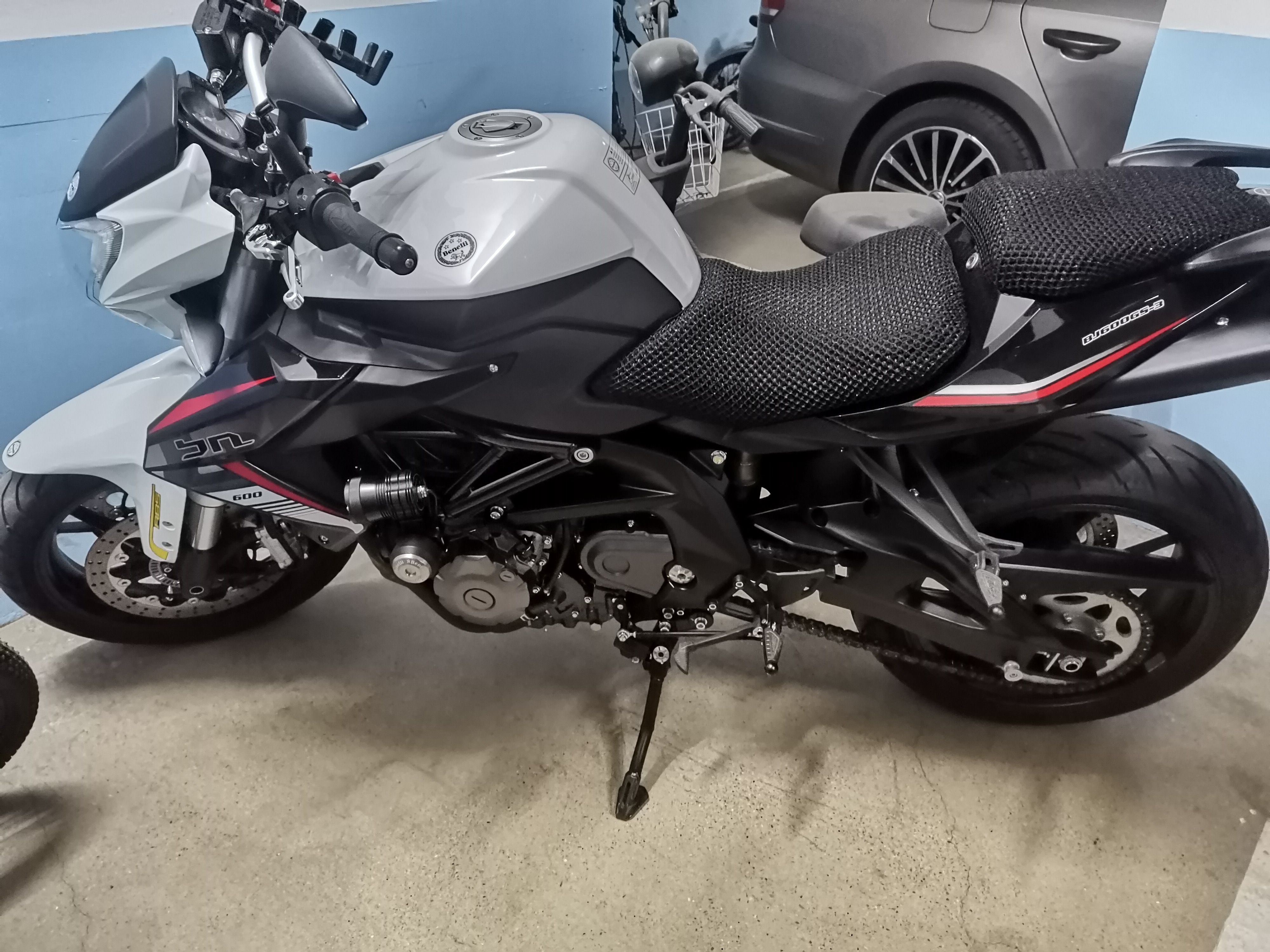 二手摩托车贝纳利 tnt 600i