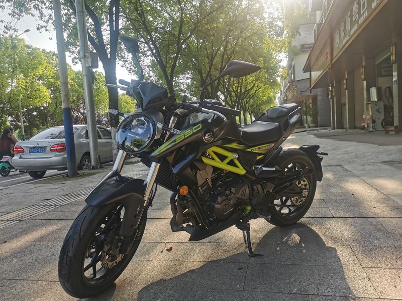 Qjmotor追350二手摩托车 摩托范 哈罗摩托 Qjmotor追350二手摩托车 摩托范 哈罗摩托
