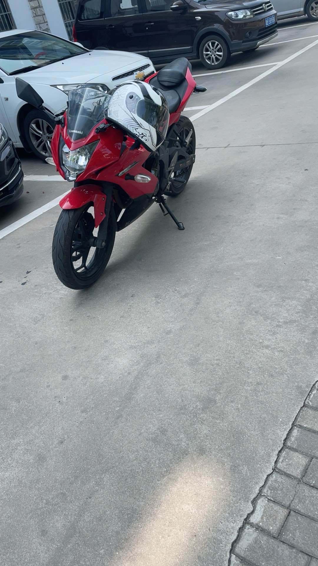 二手摩托车川崎 ninja 250sl