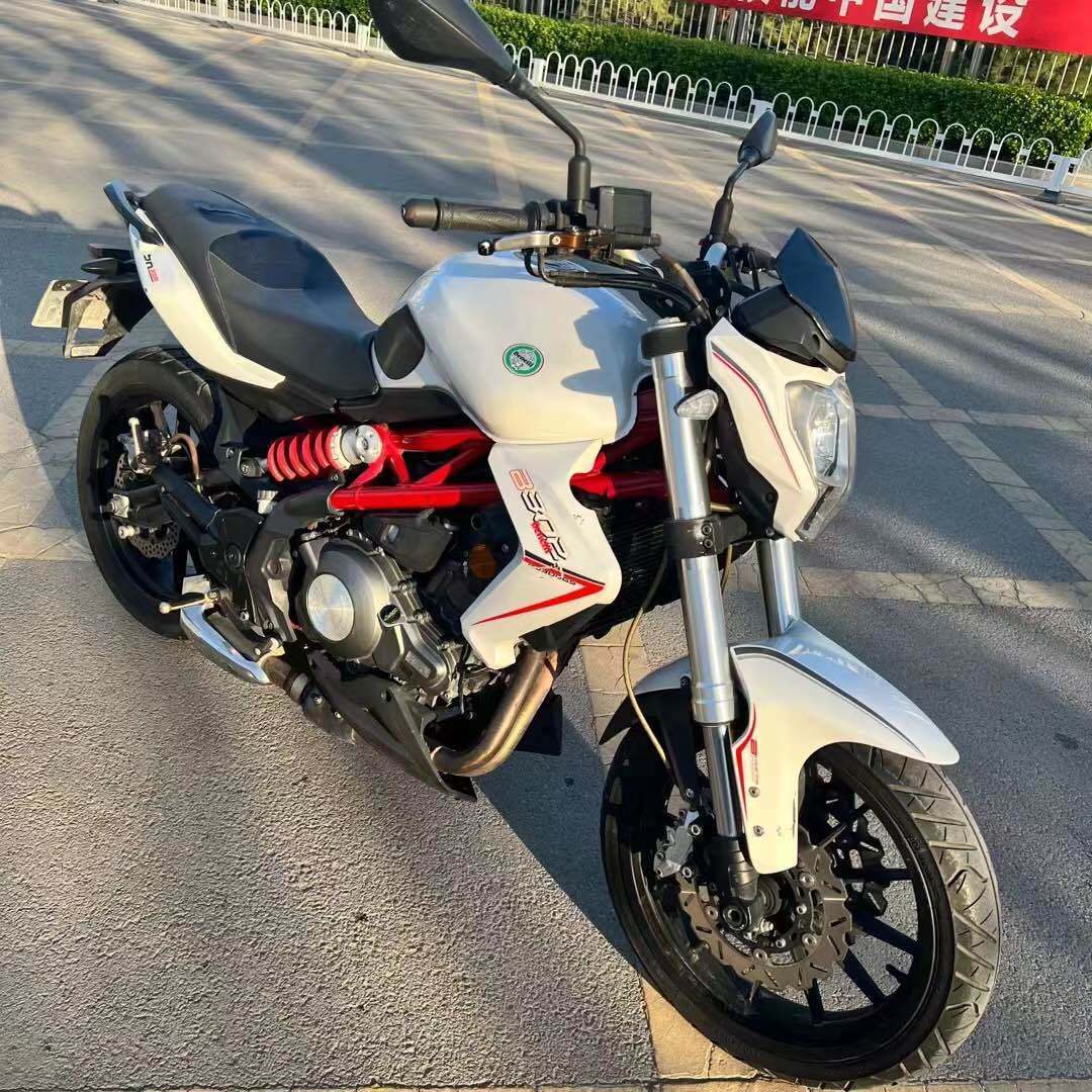 二手摩托车贝纳利 蓝宝龙 bn302s