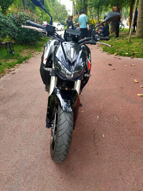 qjmotor追600二手摩托车_摩托范_哈罗摩托