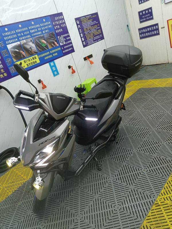 新大洲本田裂行rx125fi二手摩托车 摩托范 哈罗摩托