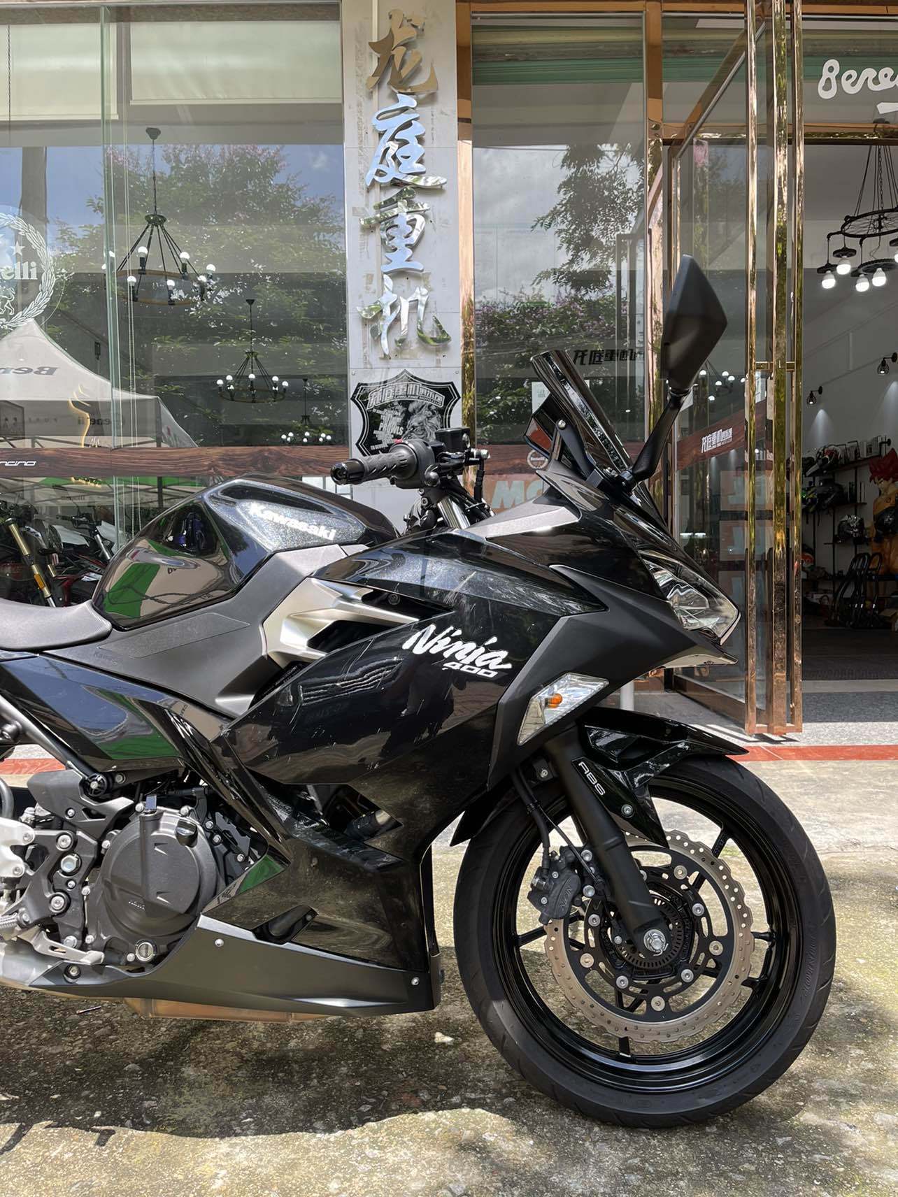 二手摩托车川崎 ninja 400