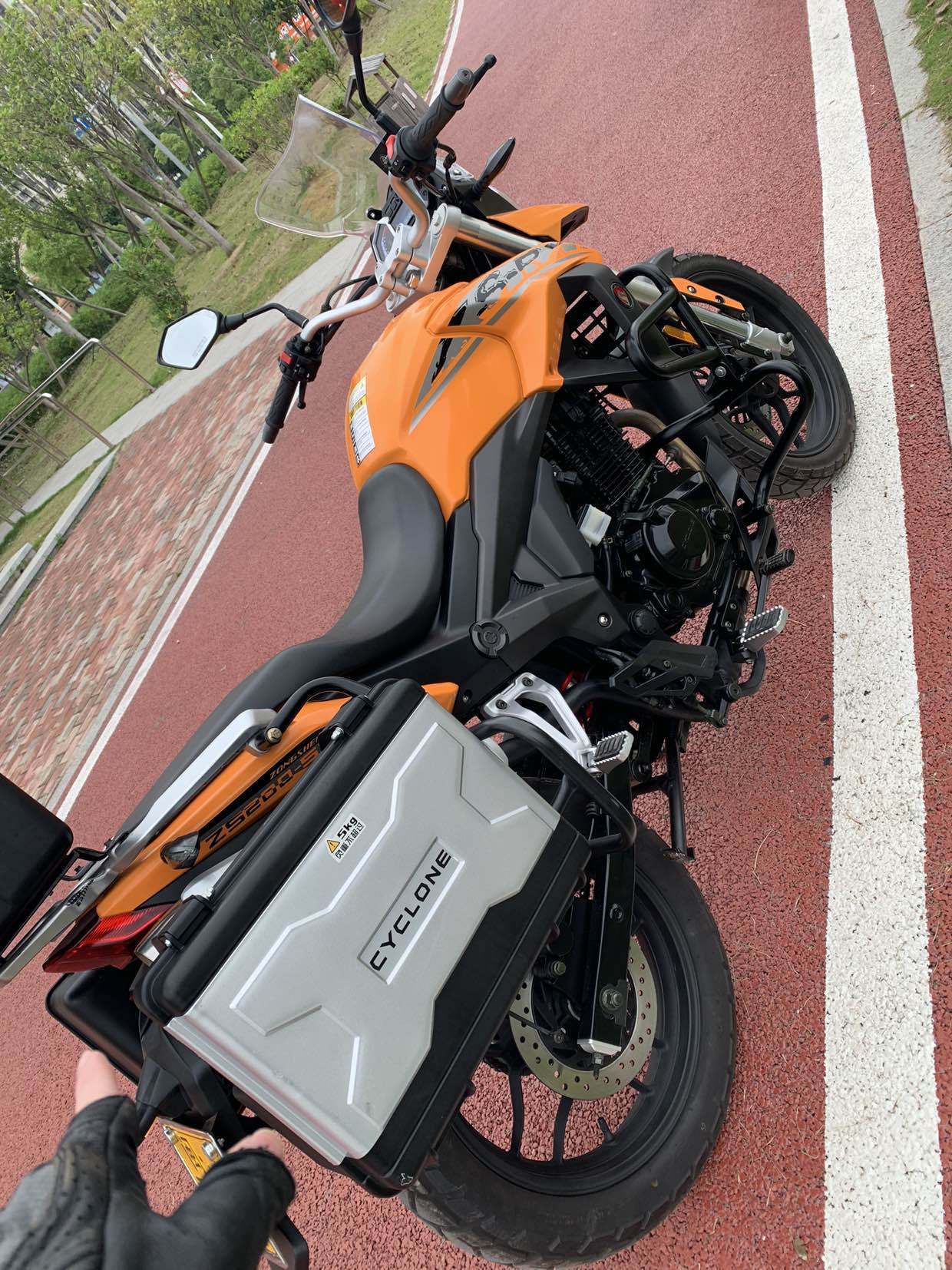 二手摩托车赛科龙 rx1