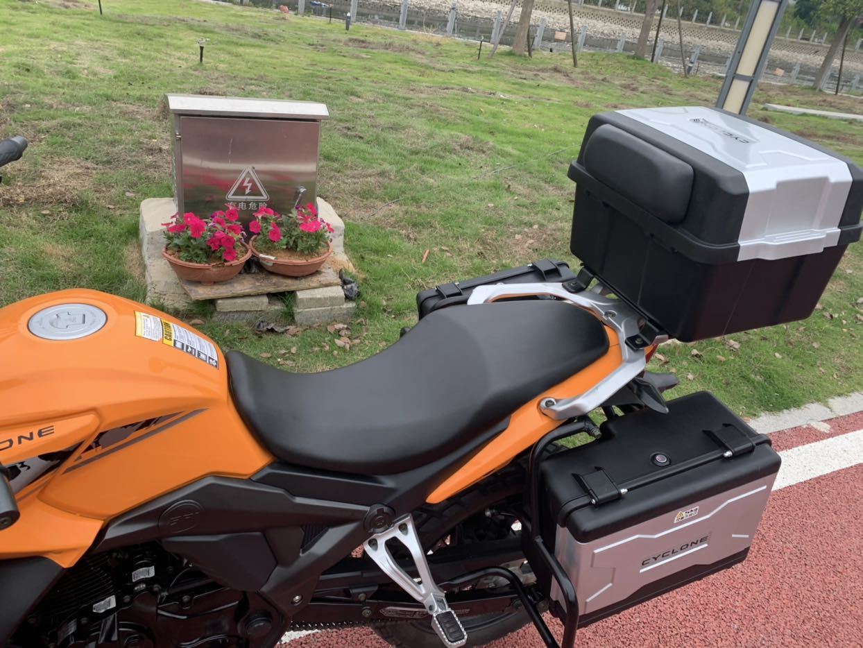 二手摩托车赛科龙 rx1