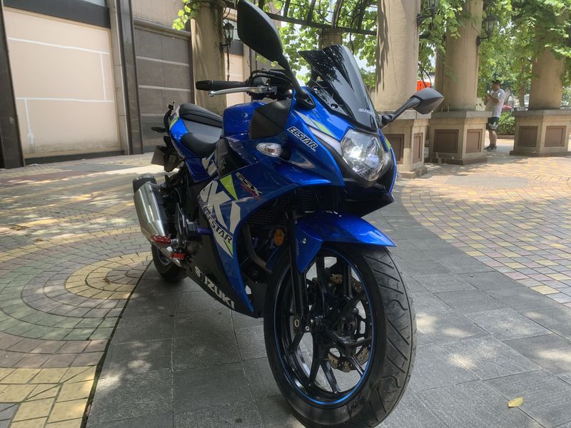 二手豪爵鈴木gsx250r