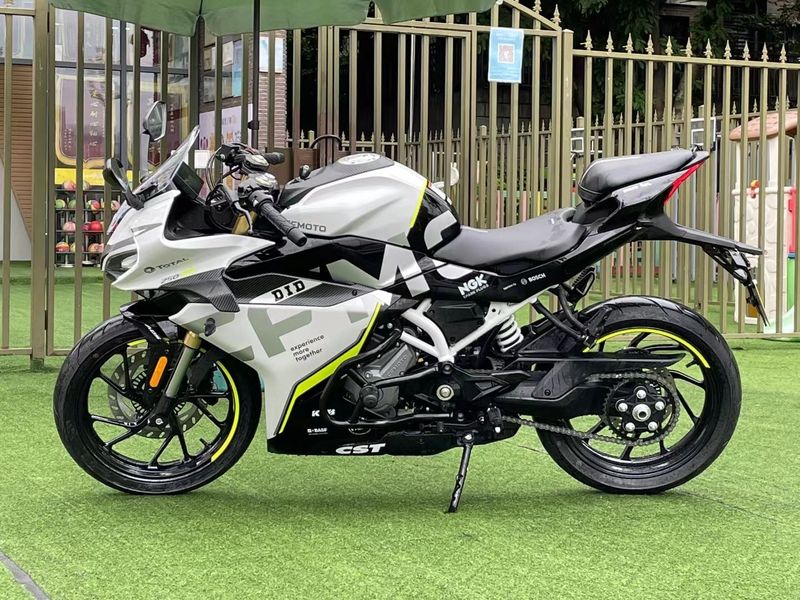 春风250sr二手摩托车_摩托范_哈罗摩托