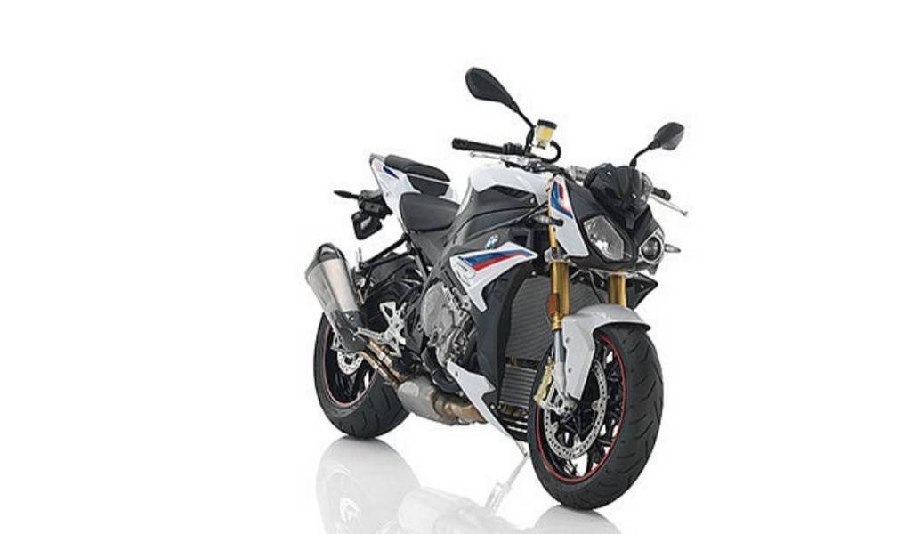 20万元级别外观酷炫的三款四缸摩托车,机械感与动力并存