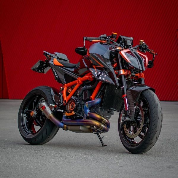ktm1290超级公爵,街车扭矩之王,这颜值谁不爱?