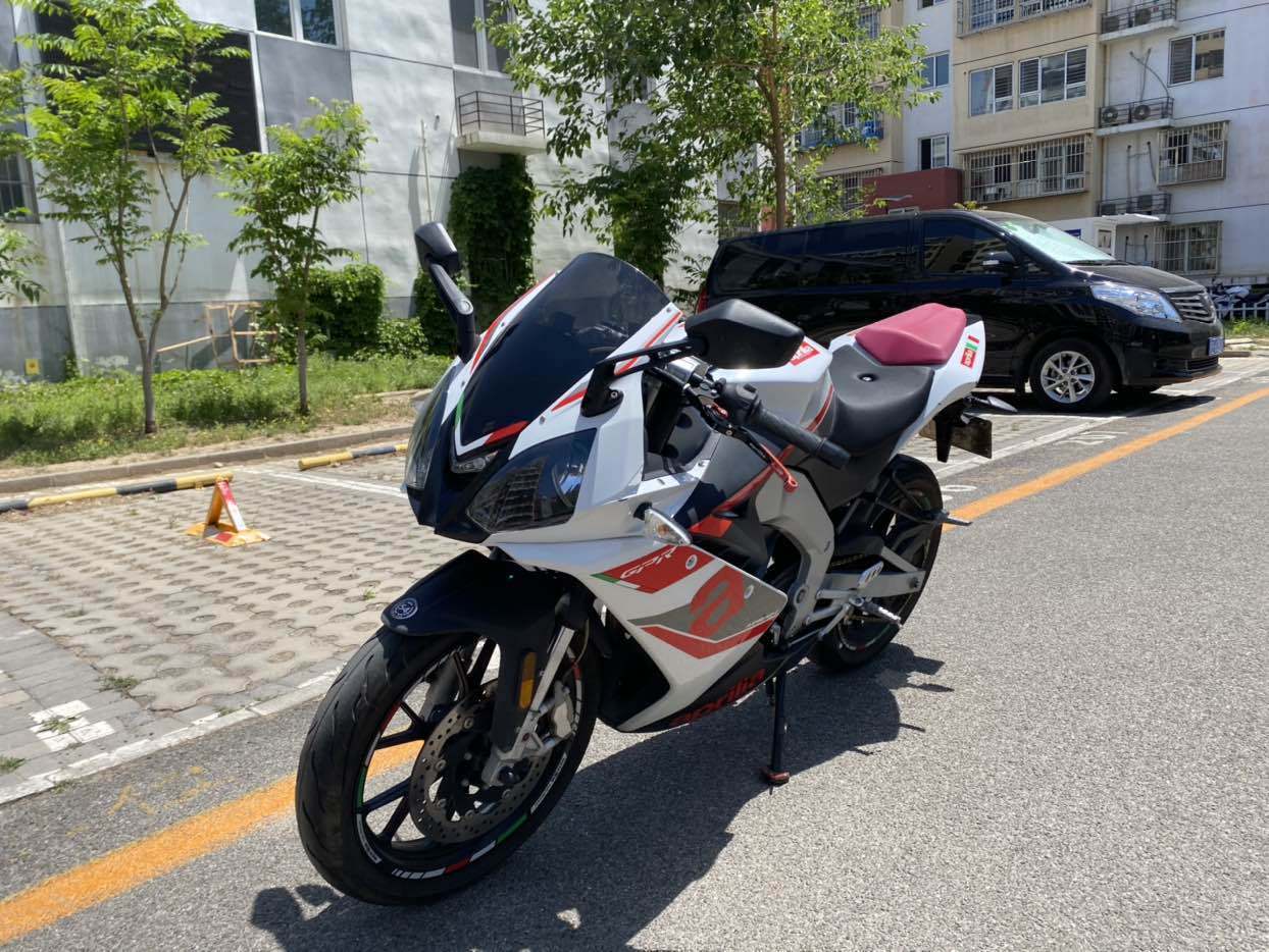 二手摩托车阿普利亚 gpr 125