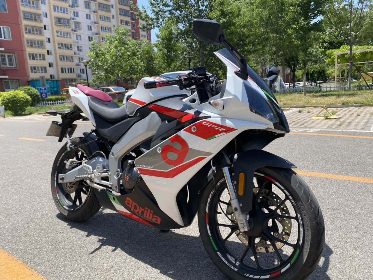 二手摩托车阿普利亚 gpr 125