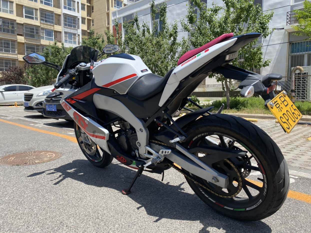 二手摩托车阿普利亚 gpr 125