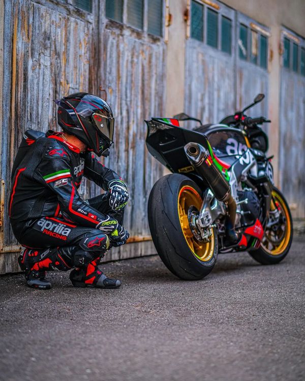 赛道王,阿普利亚 touno v4,你是这条街最靓的仔,摩托范-哈罗摩托