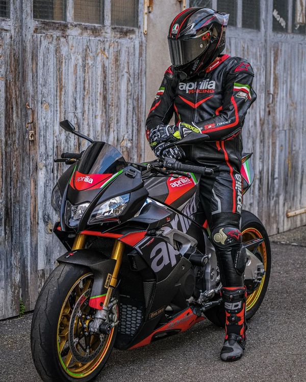 赛道王,阿普利亚 touno v4,你是这条街最靓的仔,摩托范-哈罗摩托