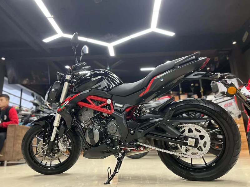 二手贝纳利蓝宝龙 bn302s