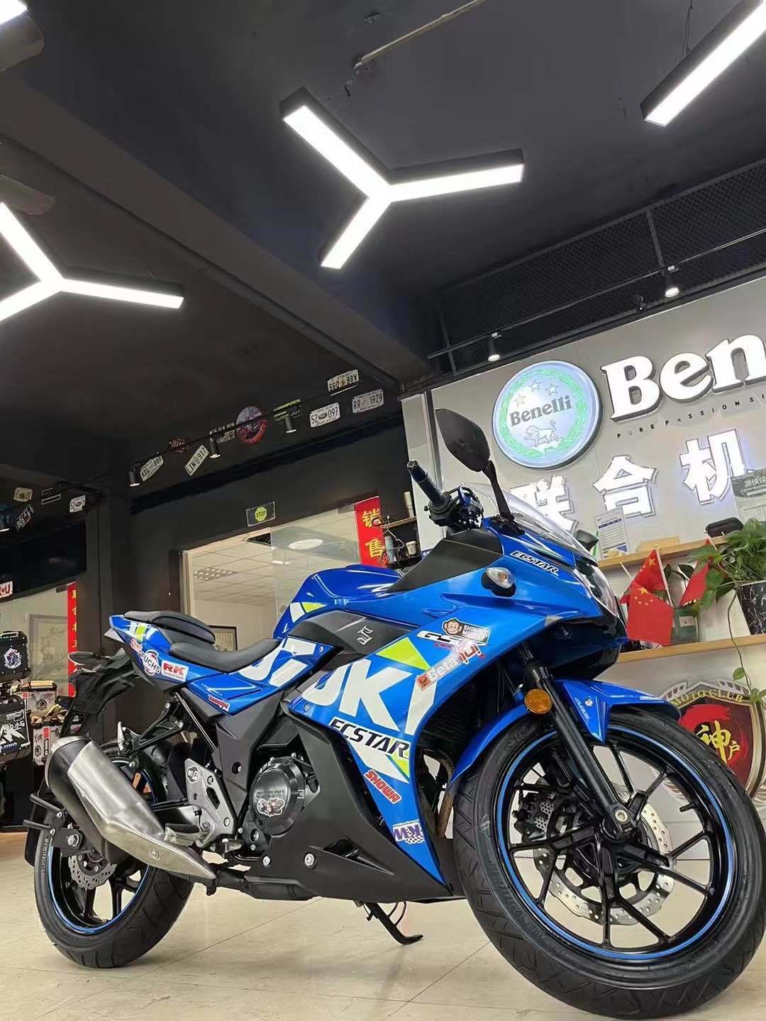 二手摩托车豪爵铃木 gsx250r