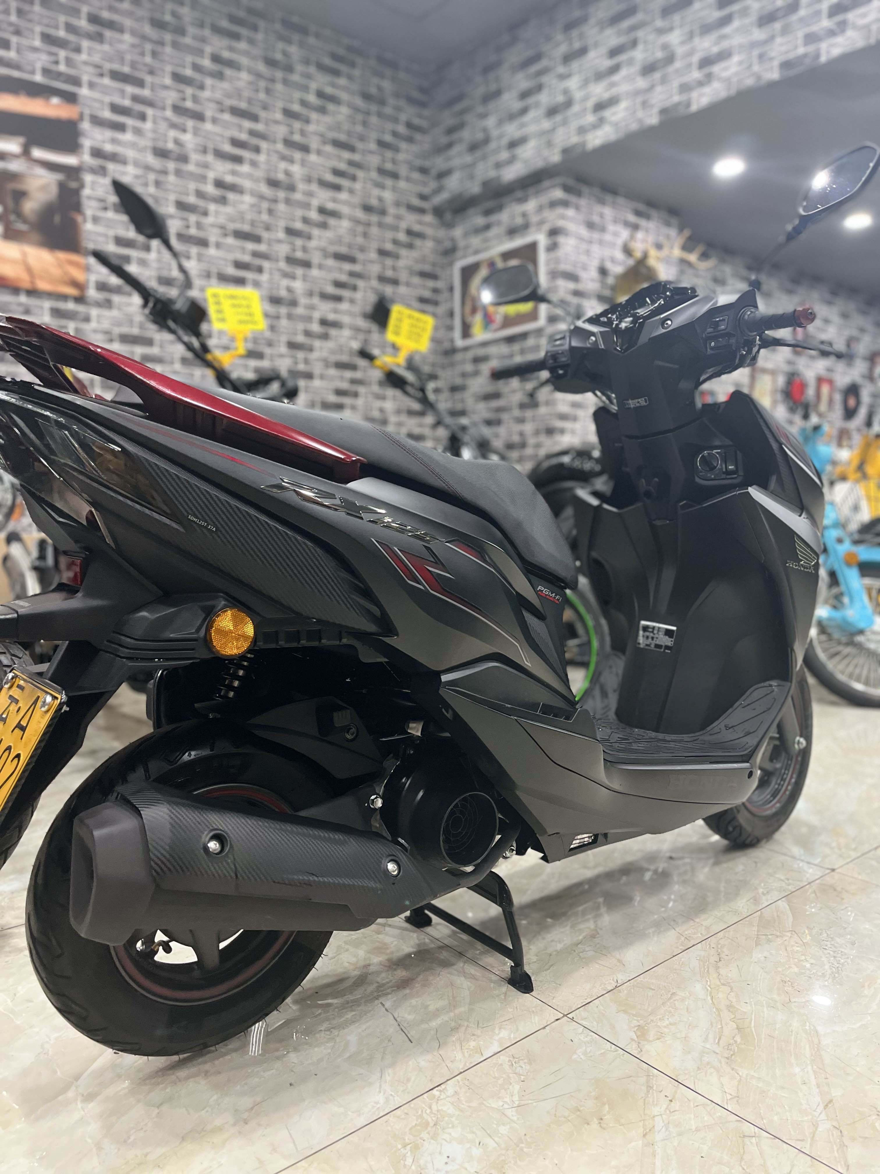 二手摩托车新大洲本田 裂行 rx125fi