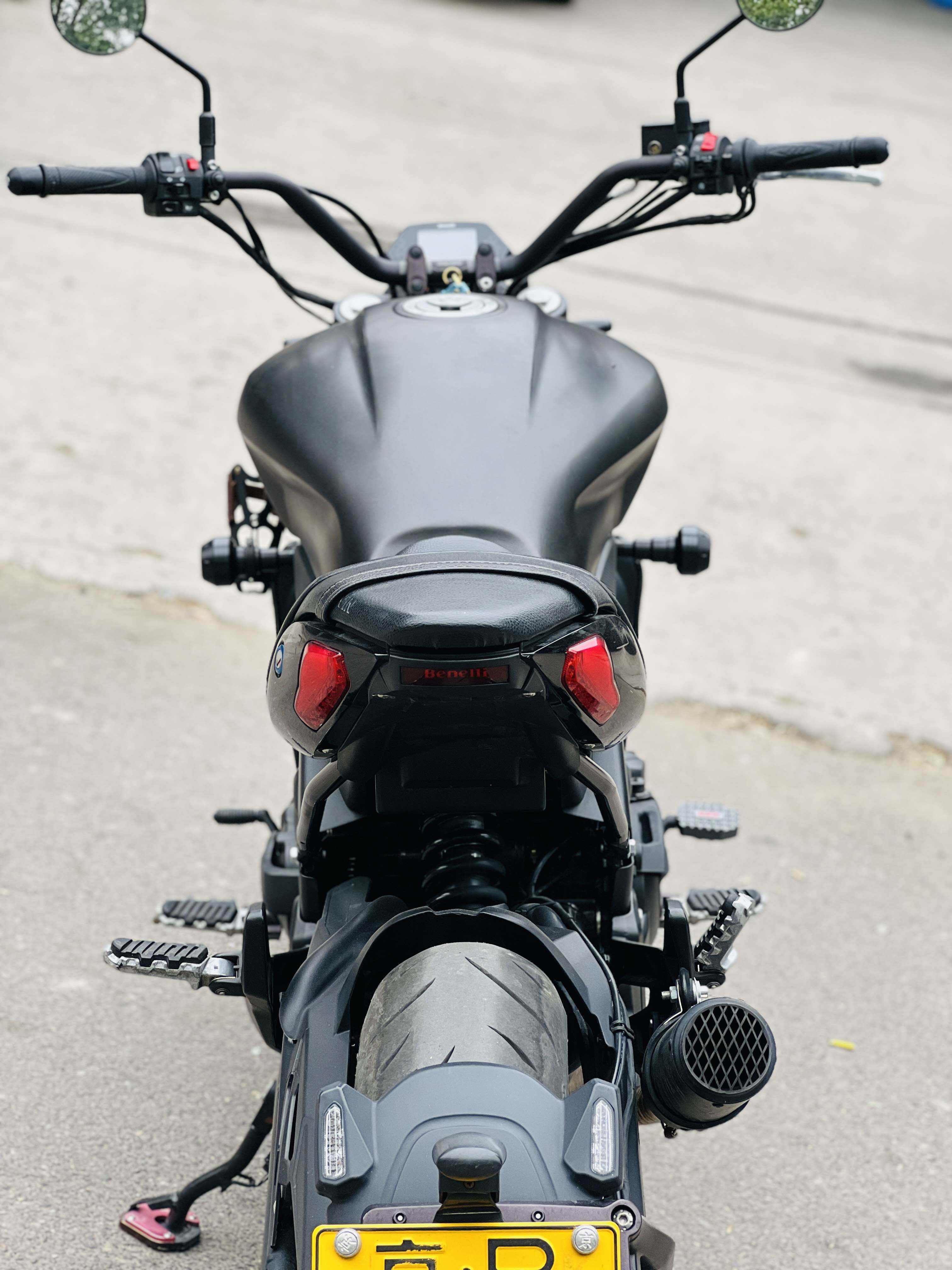 贝纳利750拉力摩托车图片