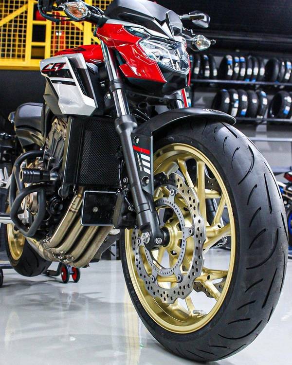 四缸大法 本田cb650f街车