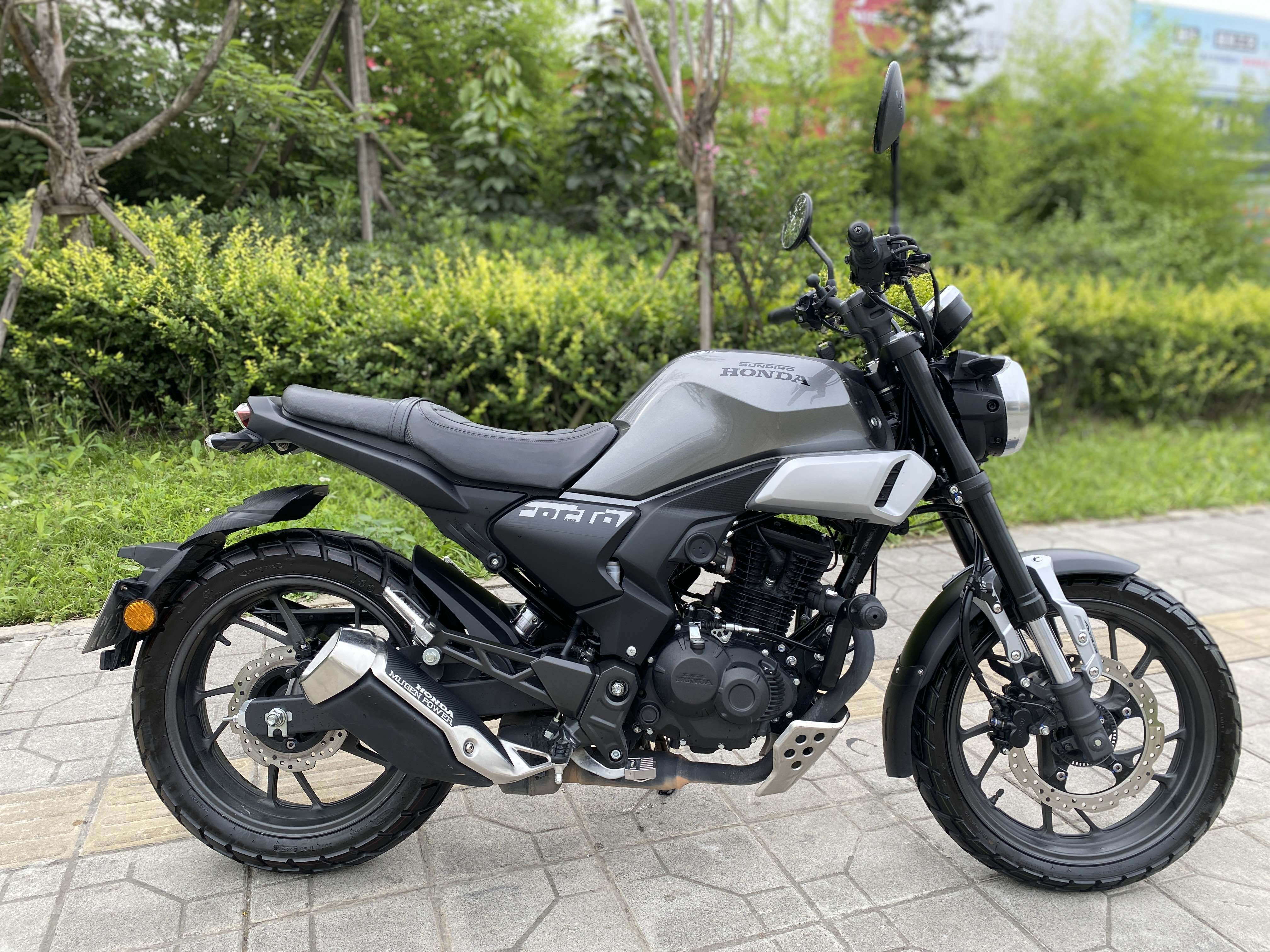 二手摩托车新大洲本田 cbf190tr