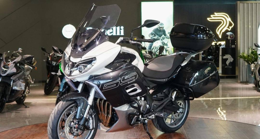 国内最拉风的四缸巡航车,贝纳利bj600gs-a欣赏一下