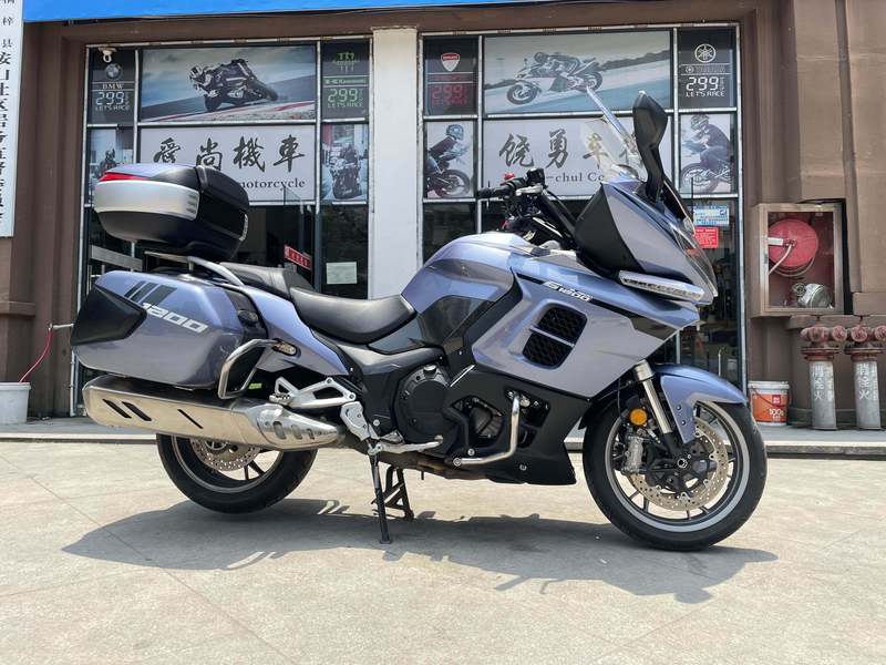 贝纳利1200gt二手摩托车_摩托范_哈罗摩托