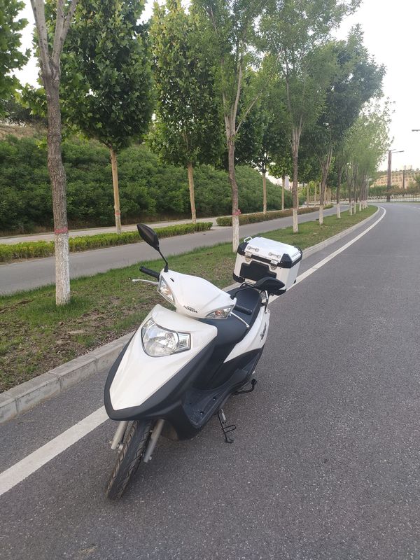 二手五羊本田scr 喜鲨125