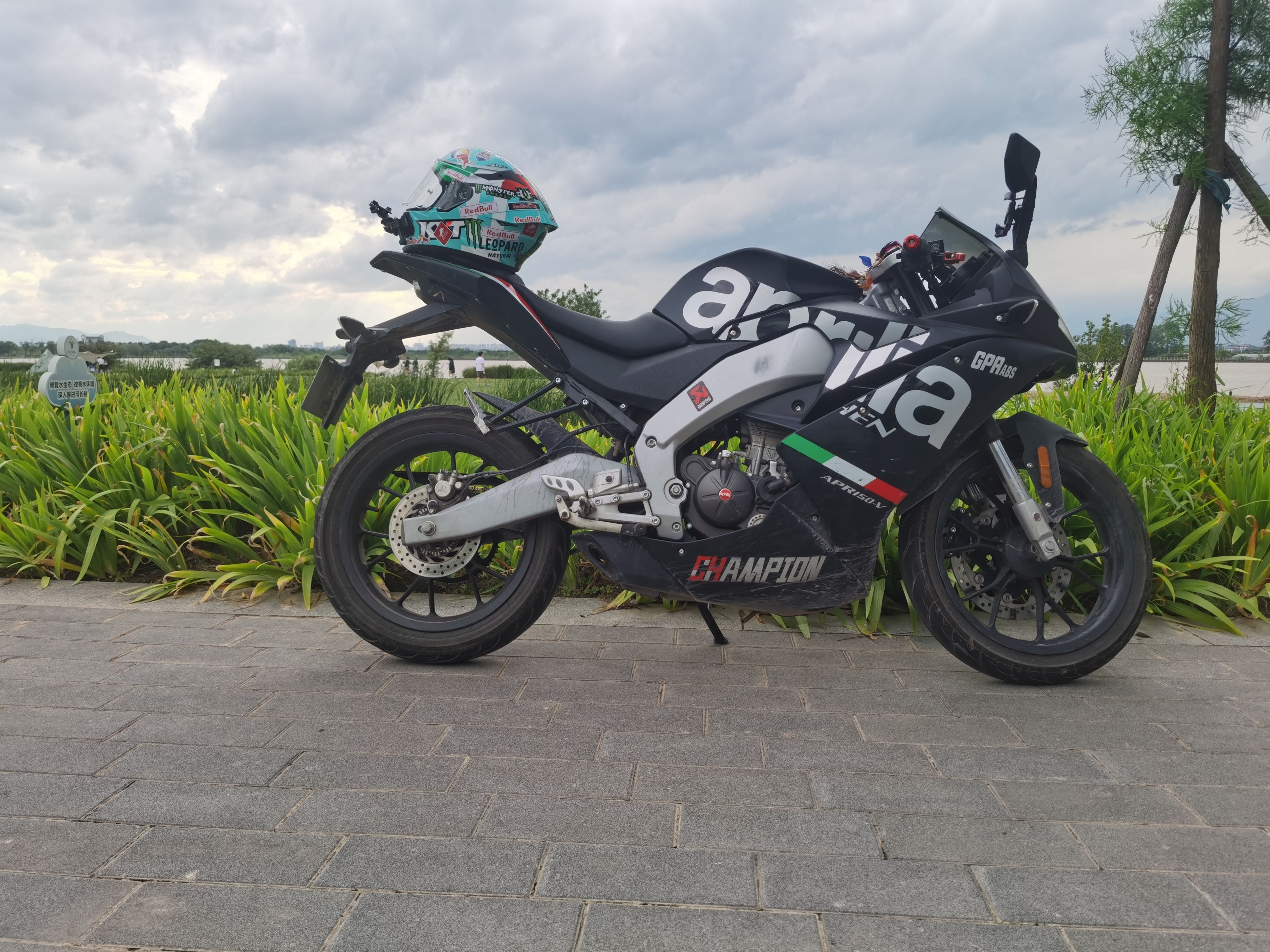 二手摩托车宗申阿普利亚 gpr150r