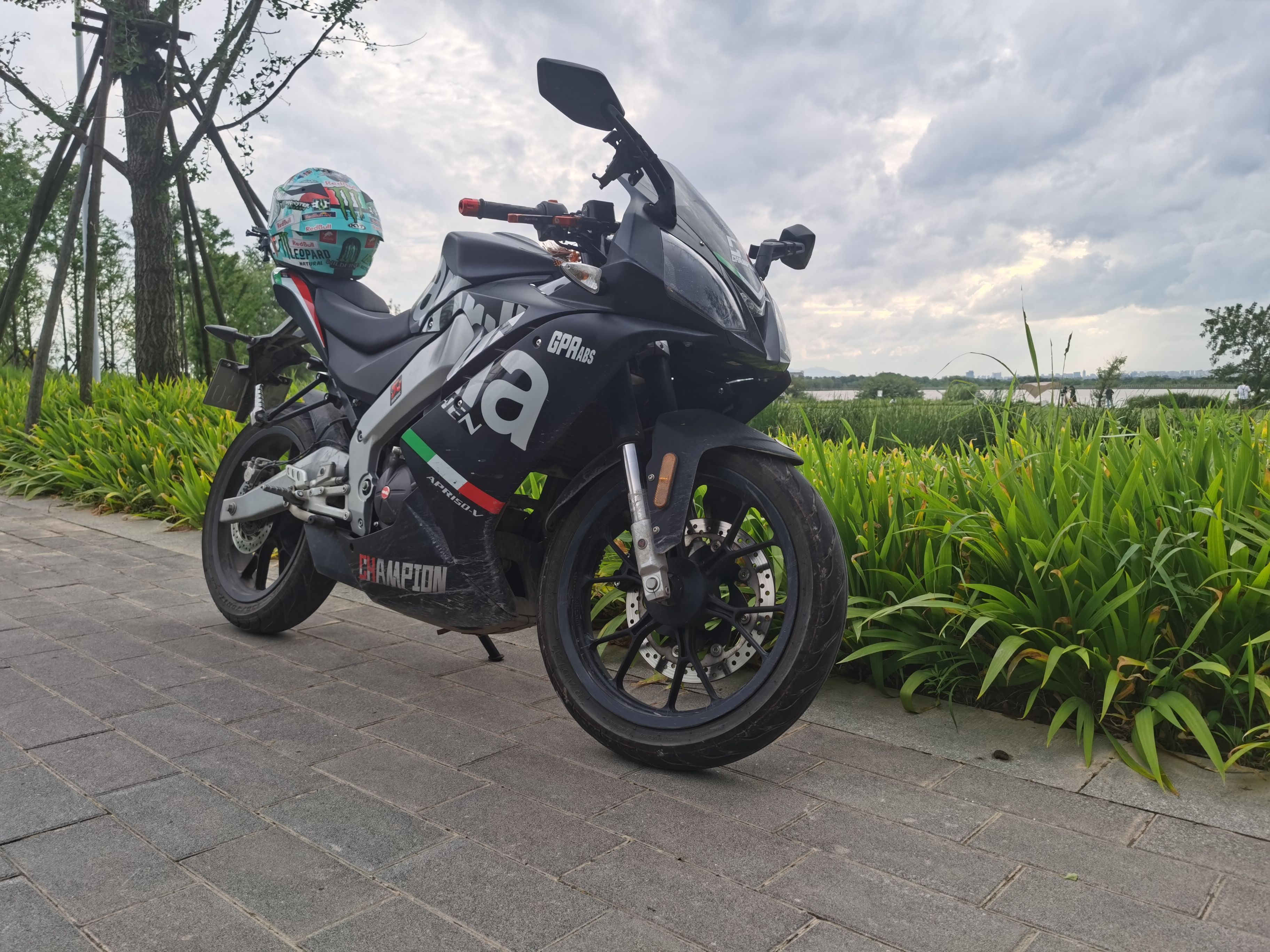 二手摩托车宗申阿普利亚 gpr150r