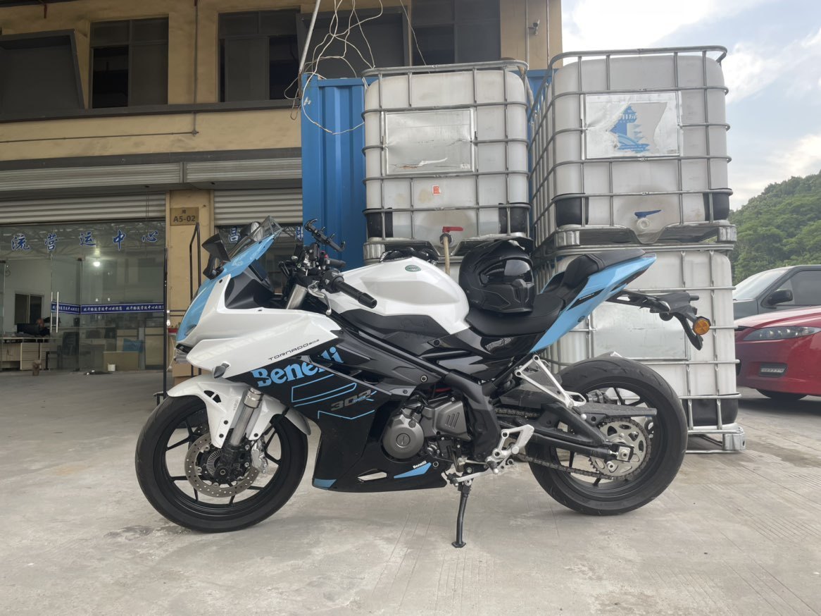 二手摩托车贝纳利 龙卷风 tornado 302r