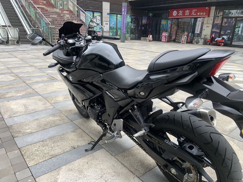 二手豪爵鈴木gsx250r