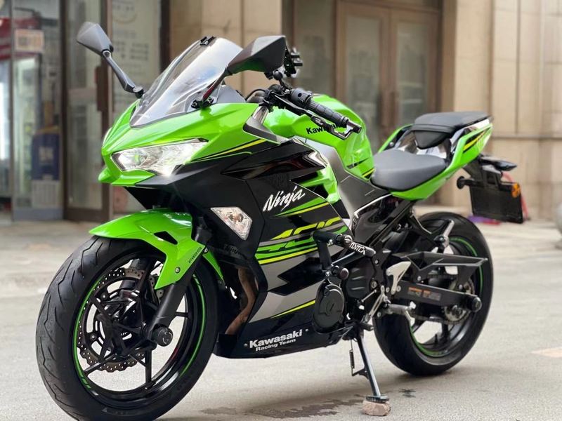 二手川崎ninja 400