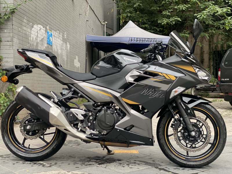 川崎ninja 400二手摩托车