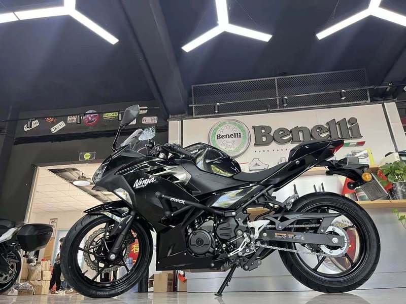 二手川崎ninja 400