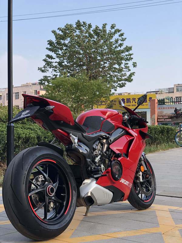 二手杜卡迪panigale v4