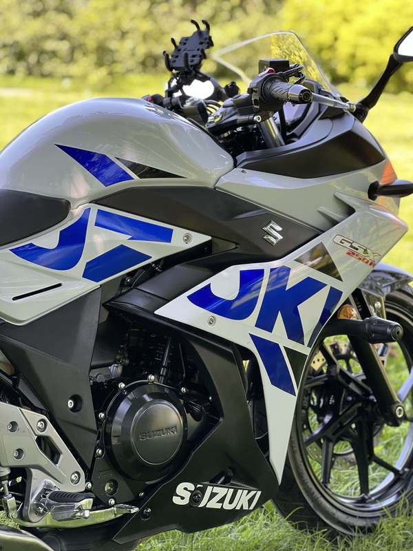 二手豪爵鈴木gsx250r