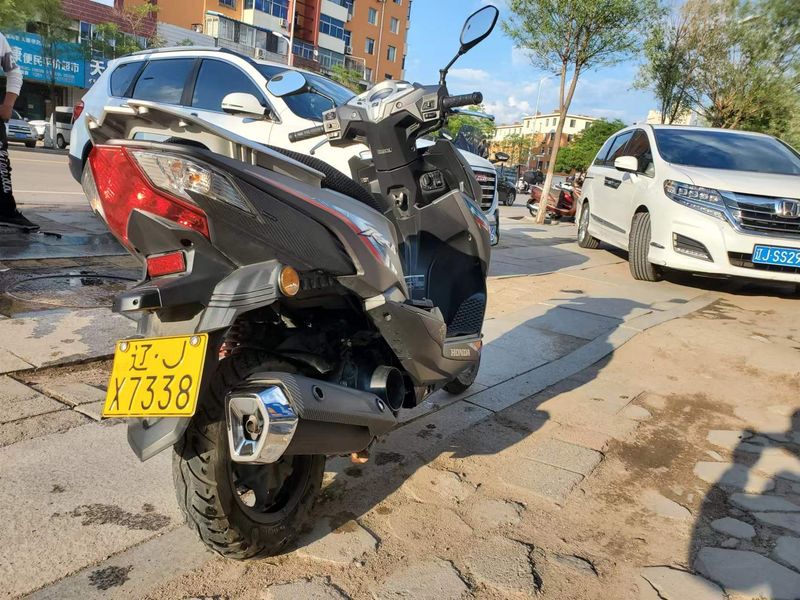 新大洲本田裂行 rx125fi二手摩托车_摩托范_哈罗摩托