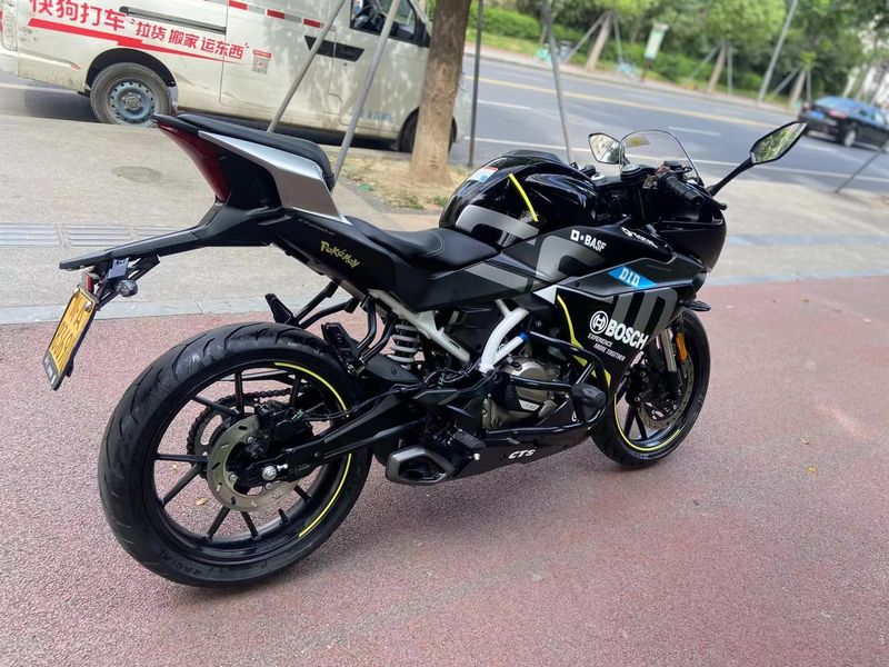 春风250sr二手摩托车_摩托范_哈罗摩托