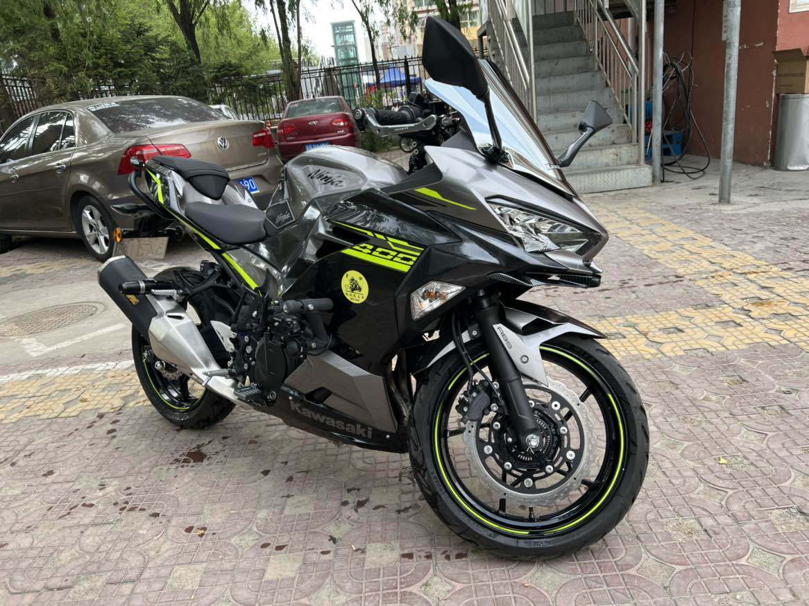 二手摩托車川崎 ninja 400