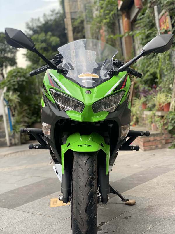 二手川崎ninja 400
