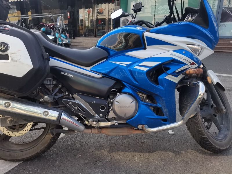 二手豪爵铃木骊驰 gw 250f